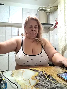 AriannaMilf online show from July 9, 2026, 9:14 pm
