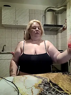 AriannaMilf online show from June 14, 2026, 6:20 pm