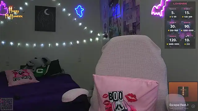 Snapshot of K4Li3Rxyzz chatting on October 12, 2025, 11:22 am K4Li3Rxyzz online show from October 12, 2025, 11:22 am