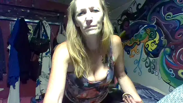 4EyedSluttyGinger online show from September 8, 2025, 8:41 pm