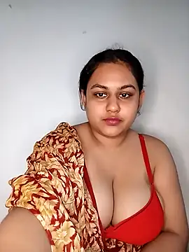 Snapshot of bumblebeegirl chatting on February 1, 2025, 1:41 pm bumblebeegirl online show from February 1, 2025, 1:41 pm