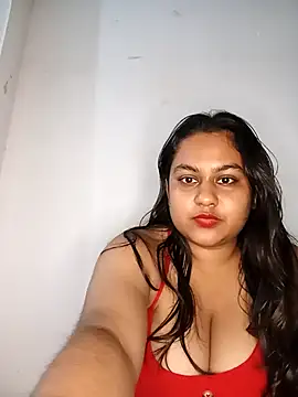 Snapshot of bumblebeegirl chatting on February 22, 2026, 9:49 pm bumblebeegirl online show from February 22, 2026, 9:49 pm