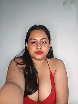 Snapshot of bumblebeegirl chatting on May 17, 2026, 1:11 pm bumblebeegirl online show from May 17, 2026, 1:11 pm