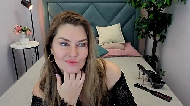 Adele Russo online show from February 26, 2026, 4:18 pm