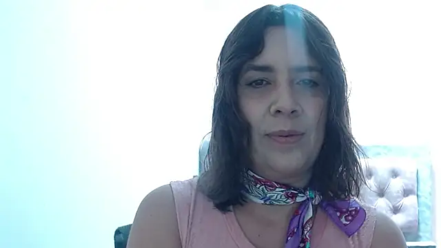 Snapshot of Victoria_meester chatting on July 2, 2026, 4:24 pm Victoria meester online show from July 2, 2026, 4:24 pm