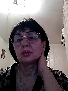 Snapshot of AlbinaXPretty chatting on February 1, 2025, 9:11 am AlbinaXPretty online show from February 1, 2025, 9:11 am