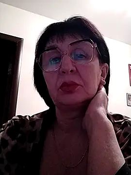 Snapshot of AlbinaXPretty chatting on February 21, 2025, 8:16 pm AlbinaXPretty online show from February 21, 2025, 8:16 pm