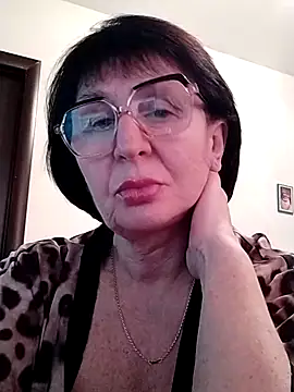 Snapshot of AlbinaXPretty chatting on February 16, 2025, 10:54 am AlbinaXPretty online show from February 16, 2025, 10:54 am