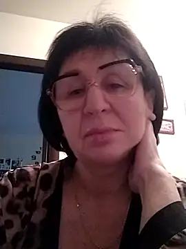 Snapshot of AlbinaXPretty chatting on February 8, 2025, 6:54 am AlbinaXPretty online show from February 8, 2025, 6:54 am