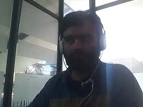 Snapshot of JohnBond009 chatting on July 15, 2026, 6:53 am JohnBond009 online show from July 15, 2026, 6:53 am