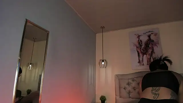 ayshel   online show from February 23, 2026, 3:19 am