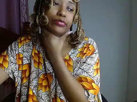 Snapshot of savage_laura chatting on July 28, 2026, 3:21 pm savage laura online show from July 28, 2026, 3:21 pm