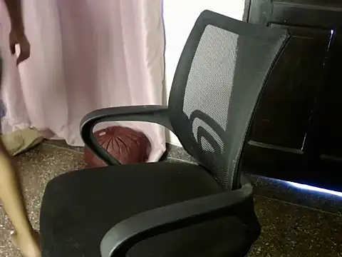 savage laura online show from February 3, 2026, 8:08 am