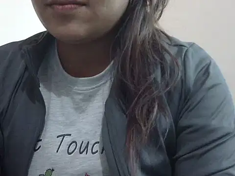 shekira99 online show from January 6, 2026, 4:16 am