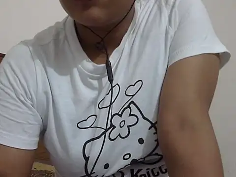 Snapshot of shekira99 chatting on October 27, 2025, 7:48 pm shekira99 online show from October 27, 2025, 7:48 pm