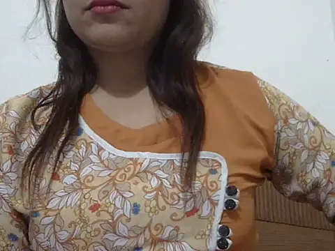 Snapshot of shekira99 chatting on November 13, 2025, 12:42 pm shekira99 online show from November 13, 2025, 12:42 pm