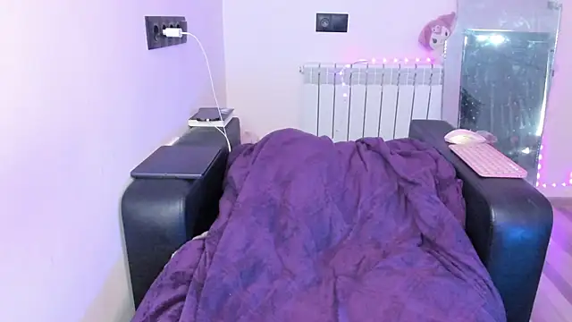 dollmore online show from April 29, 2026, 4:27 am