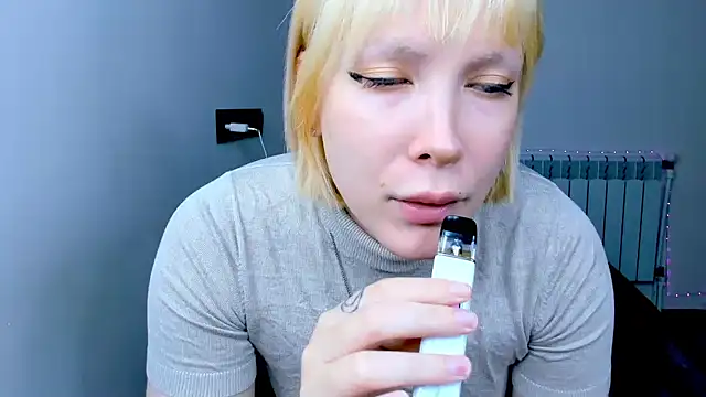 dollmore online show from October 29, 2025, 2:10 am