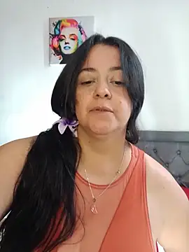 lucia vonne  online show from July 23, 2026, 6:15 pm