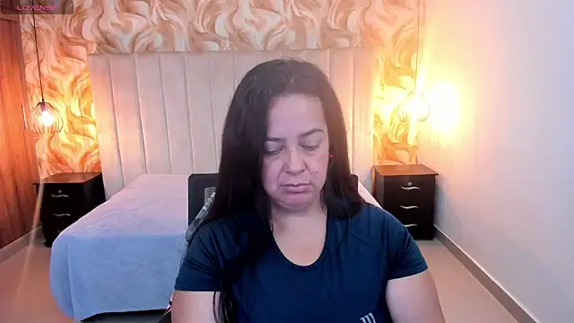 lucia vonne  online show from May 12, 2026, 6:47 pm