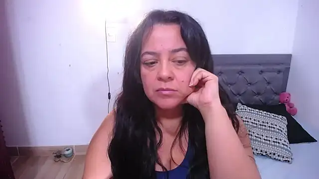 lucia vonne  online show from June 21, 2026, 6:57 pm