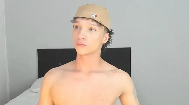 angelcortes online show from March 7, 2025, 10:56 am