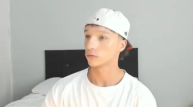 angelcortes online show from March 2, 2025, 12:36 pm