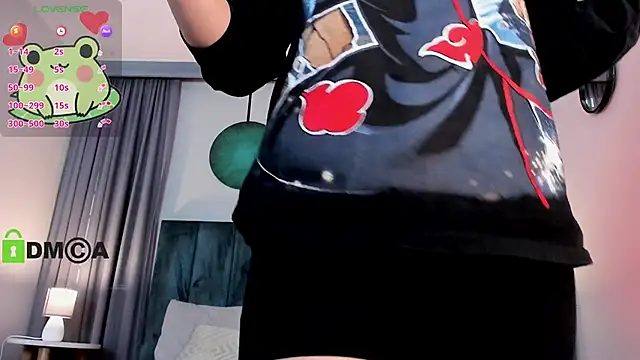 CoralineRicce  online show from September 19, 2025, 9:08 pm