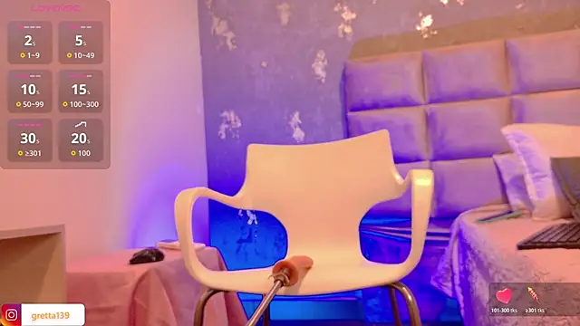 Snapshot of _Gretta chatting on November 10, 2025, 8:14 pm Gretta online show from November 10, 2025, 8:14 pm