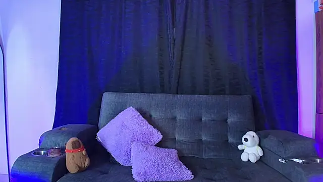 Snapshot of yungelitamor_ chatting on August 3, 2026, 9:48 am yungelitamor online show from August 3, 2026, 9:48 am
