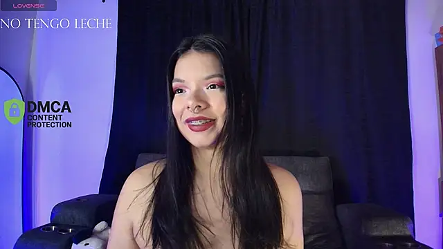 yungelitamor  online show from April 28, 2026, 5:34 am