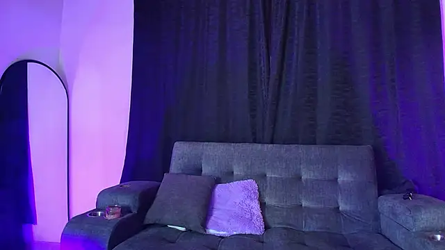 Snapshot of yungelitamor_ chatting on July 21, 2026, 5:09 am yungelitamor online show from July 21, 2026, 5:09 am