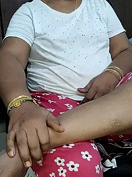 yours-kavaya online show from October 12, 2025, 6:04 am