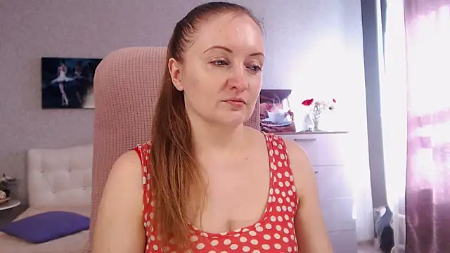 Snapshot of BettyFootFetish chatting on April 2, 2026, 9:38 am BettyFootFetish online show from April 2, 2026, 9:38 am