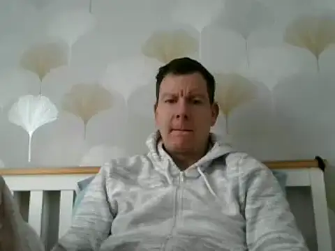 Snapshot of calibersmith chatting on February 25, 2025, 9:53 am calibersmith online show from February 25, 2025, 9:53 am