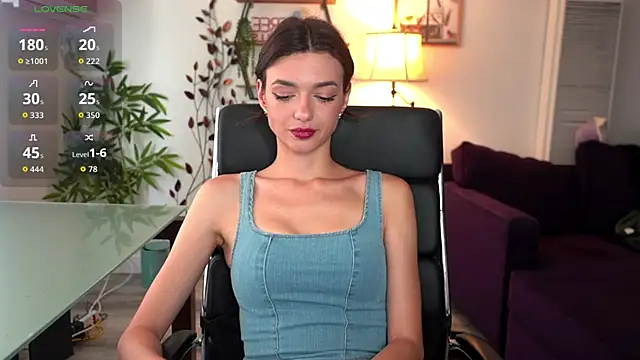olivia jeas online show from June 27, 2026, 9:21 pm