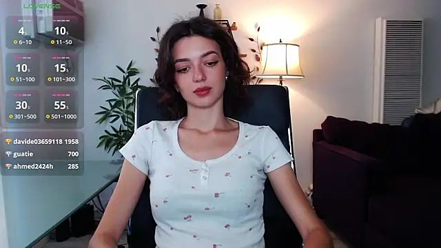 olivia jeas online show from August 3, 2026, 7:53 pm