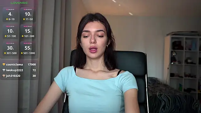 Snapshot of olivia_jeas chatting on November 29, 2025, 10:10 pm olivia jeas online show from November 29, 2025, 10:10 pm