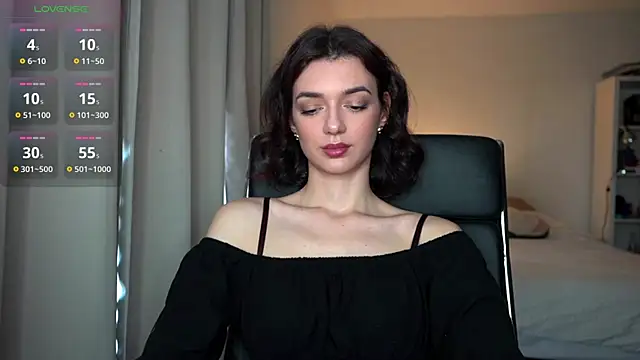 Snapshot of olivia_jeas chatting on November 24, 2025, 10:43 pm olivia jeas online show from November 24, 2025, 10:43 pm