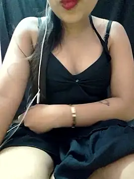 Snapshot of Roshni_98 chatting on June 17, 2026, 7:02 pm Roshni 98 online show from June 17, 2026, 7:02 pm