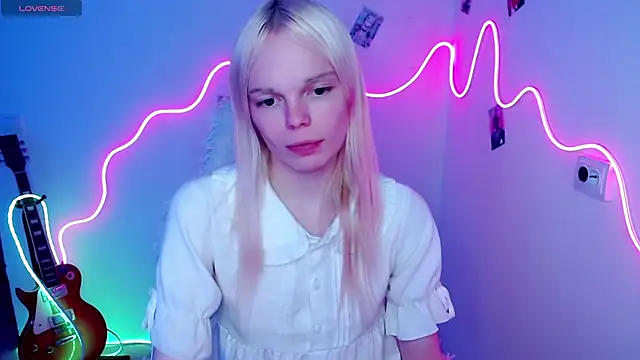 Snapshot of Emily_Nyaffee chatting on October 24, 2025, 9:52 am Emily Nyaffee online show from October 24, 2025, 9:52 am