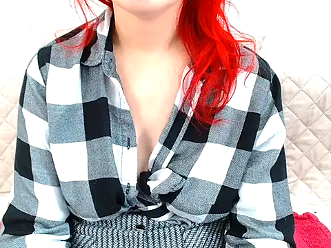 Snapshot of Cristina_foryou chatting on December 14, 2025, 9:37 am Cristina foryou online show from December 14, 2025, 9:37 am