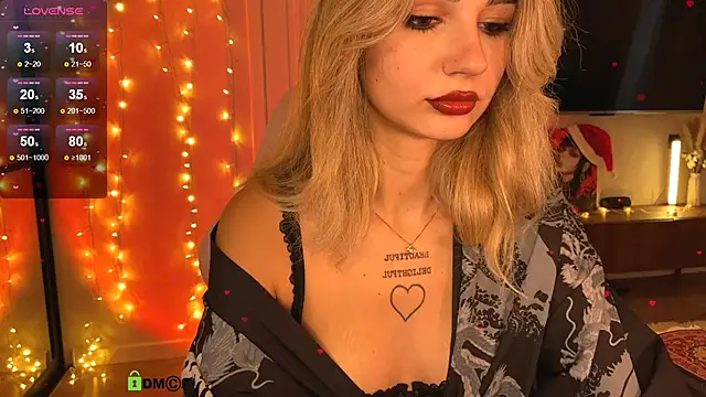 Bun-with-jam online show from December 4, 2025, 10:58 am