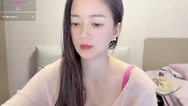 A-xena online show from November 1, 2025, 2:51 am