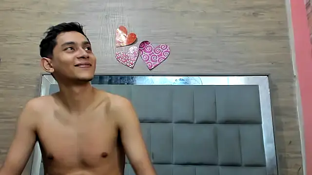 chicasirbo online show from February 17, 2025, 1:58 am