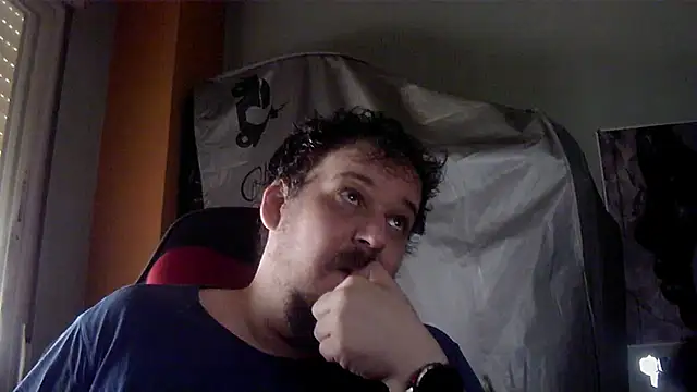 Snapshot of porkorossy chatting on June 4, 2026, 8:52 am porkorossy online show from June 4, 2026, 8:52 am