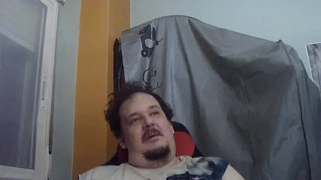 Snapshot of porkorossy chatting on June 19, 2026, 9:31 pm porkorossy online show from June 19, 2026, 9:31 pm