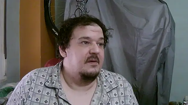 porkorossy online show from November 7, 2025, 9:58 am