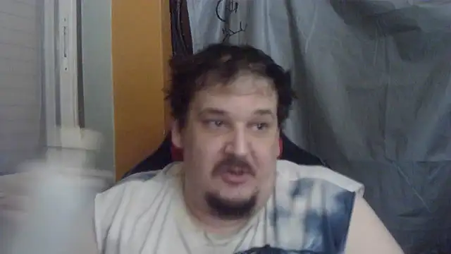 Snapshot of porkorossy chatting on June 15, 2026, 10:20 pm porkorossy online show from June 15, 2026, 10:20 pm