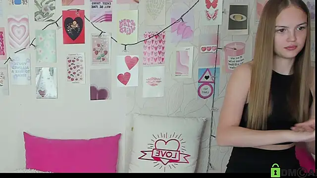 Snapshot of little_radiant_sun chatting on October 25, 2025, 7:51 am little radiant sun online show from October 25, 2025, 7:51 am